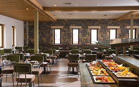 Petousis Hotel & Suites